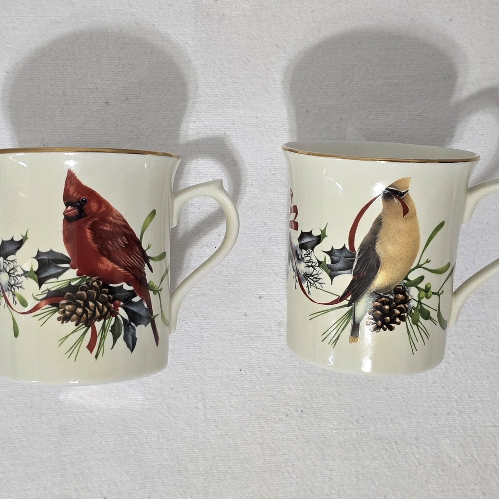 NIB Lenox Winter Greetings 2 Piece Mug Set -- Cardinals, Cedar Waxwing/Dark-Eyed